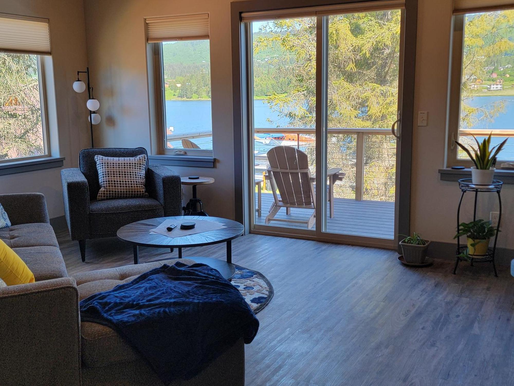 Lakeshore Lodging Suites Homer Exterior photo